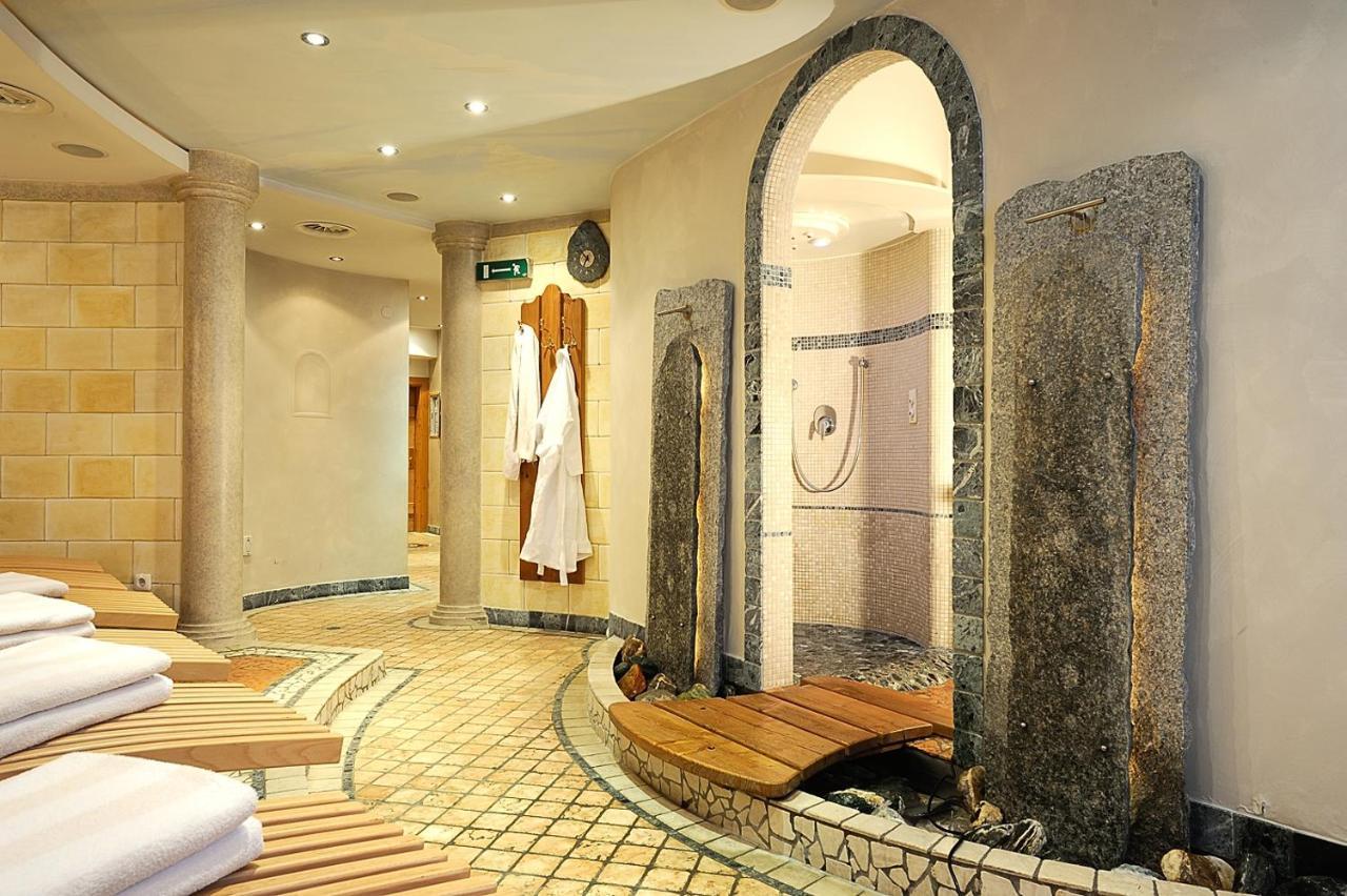 Sporthotel Almhof Ишгль Экстерьер фото